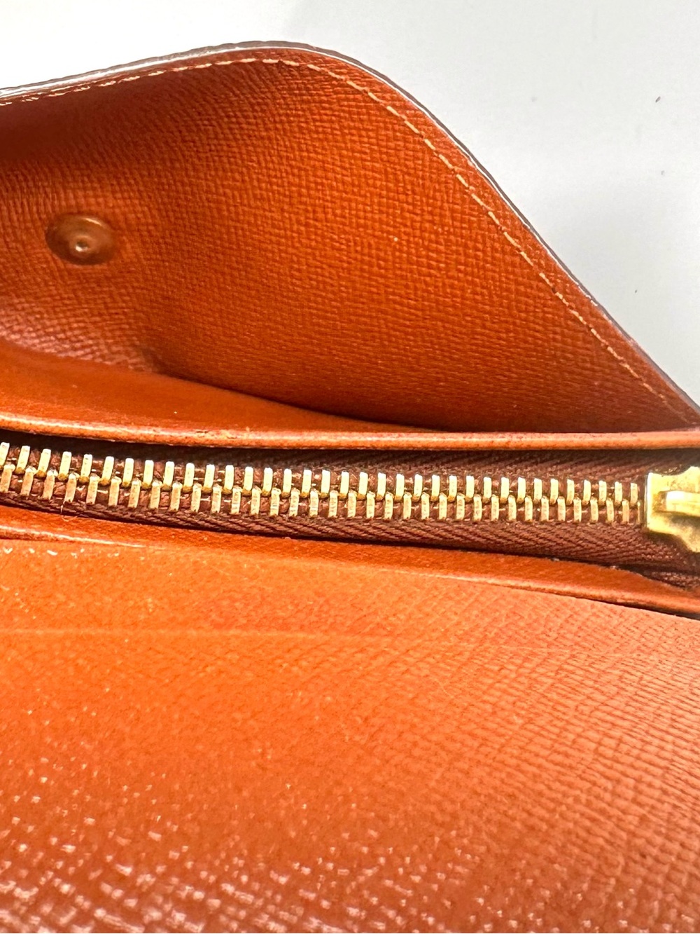 Louis Vuitton Monogram Tresor Wallet in very good condition CA0928 - Picture 10 of 16